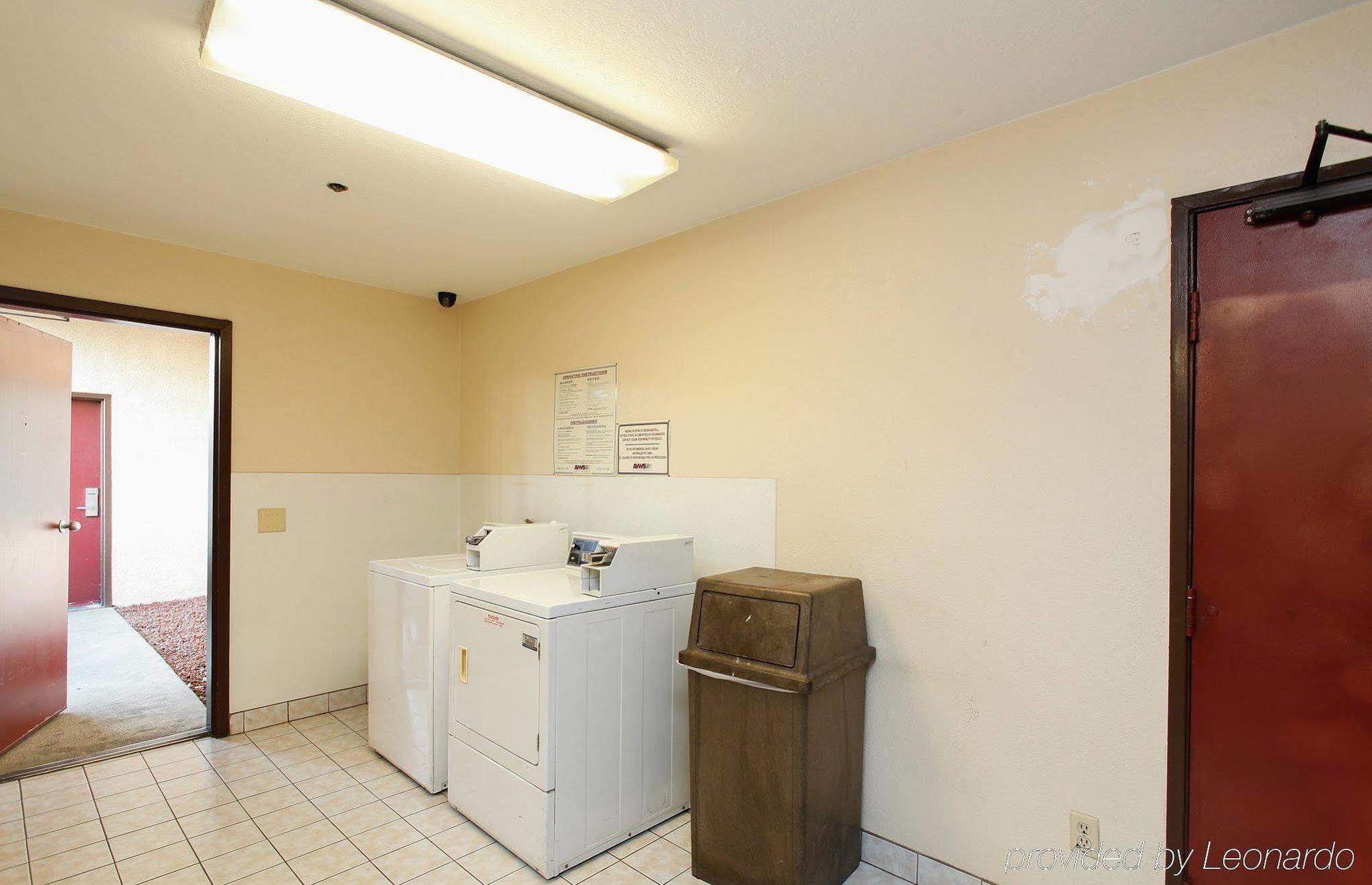 Ontario Airport Executive Inn Экстерьер фото