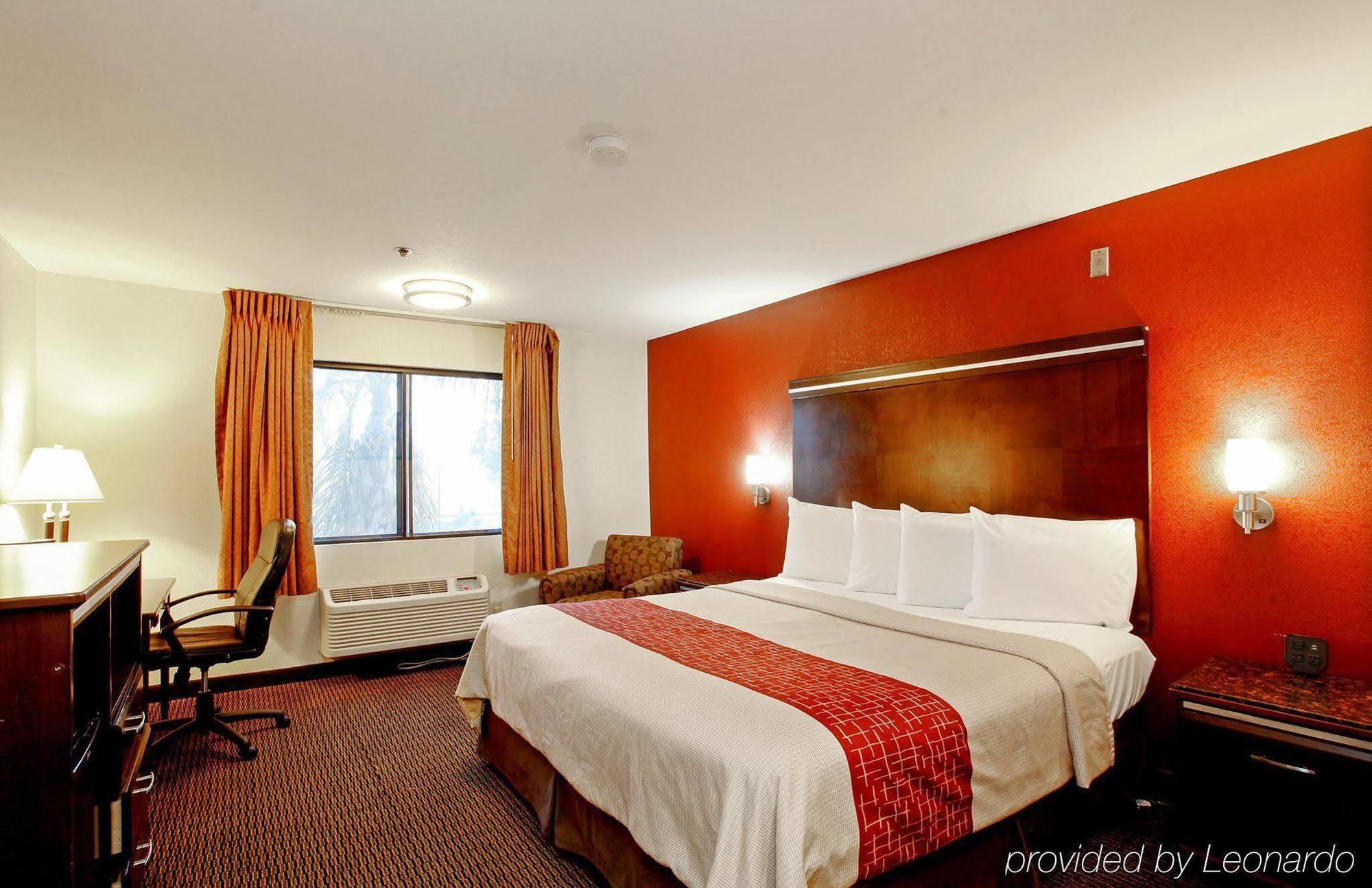 Ontario Airport Executive Inn Экстерьер фото