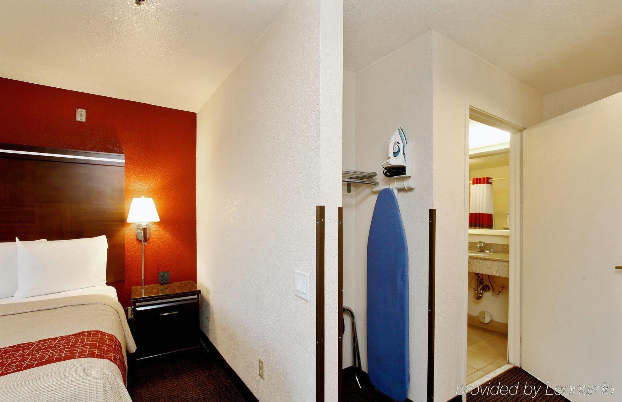 Ontario Airport Executive Inn Экстерьер фото